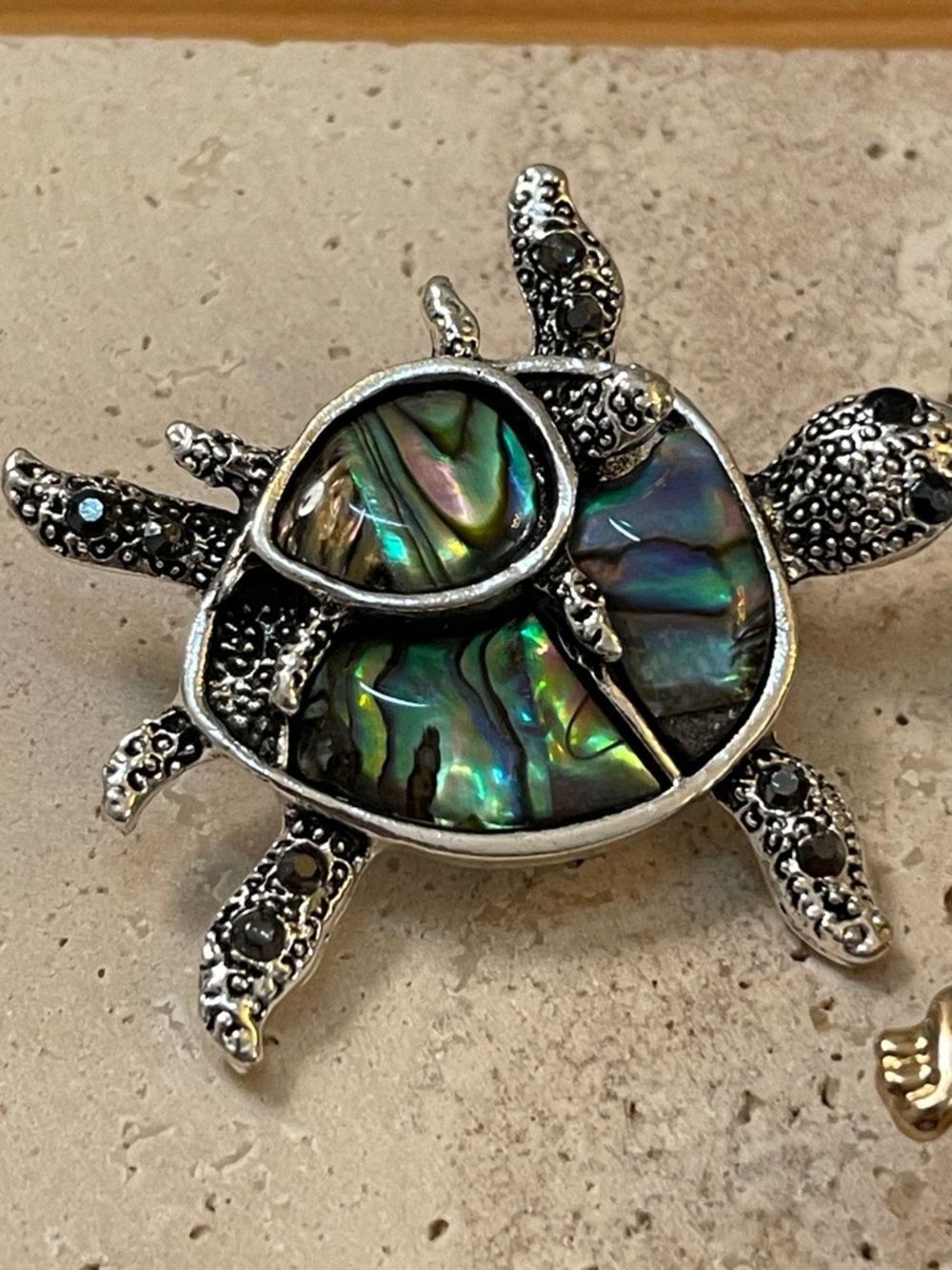 Turtle Brooch Set Abalone Shell & Pink Enamel Gold Tone Animal Pins Bundle - Picture 4 of 5